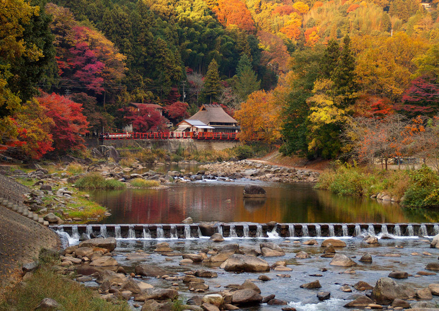 香嵐渓の紅葉08