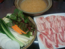 ばら色美人鍋（東京いーと）