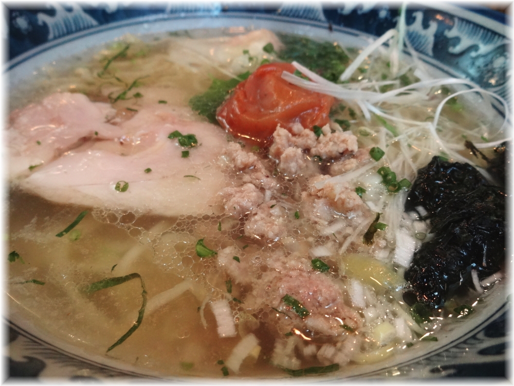 横濱元町本丸亭　梅鶏塩ら～麺の具