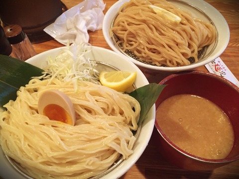 C6F53ED1-F9DA-4CA5-A4AD-394F16121D0C-5610-000009672BEF825C