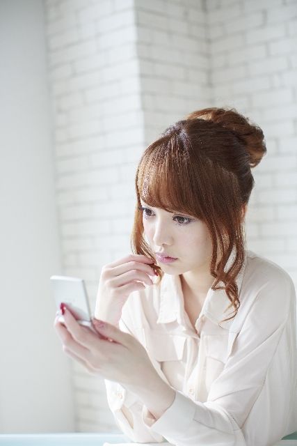 肌が気になる女性