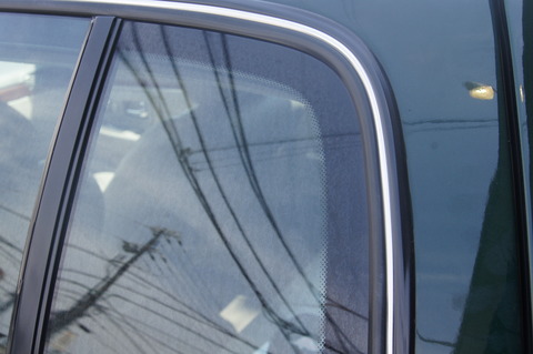 キャデラック窓施工前