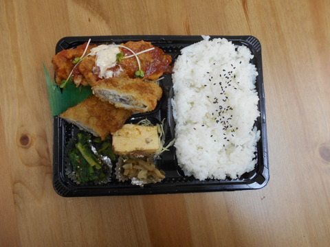 甘酢から揚げと白身フライ