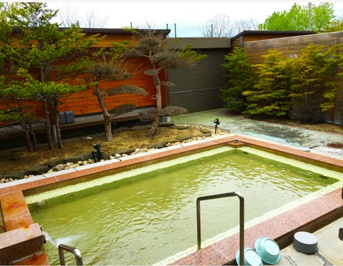 [画像:56ed0580-s.jpg]
