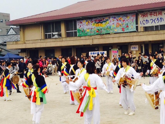 563086_593739420661996_462374868_n