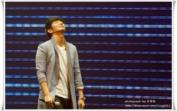 65636_560069357359283_161323166_n