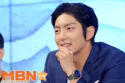 image_readtop_2014_906229_14031589421390289