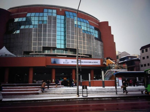 946101_688338057865745_2049037349_n