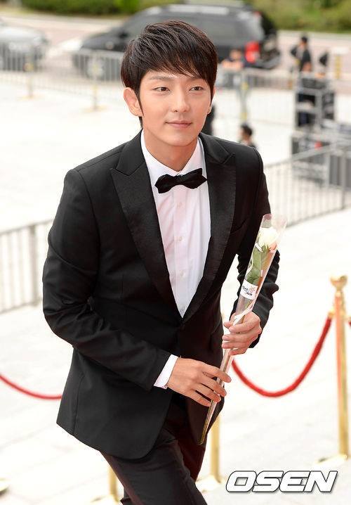 1234824_631945316838353_495352756_n