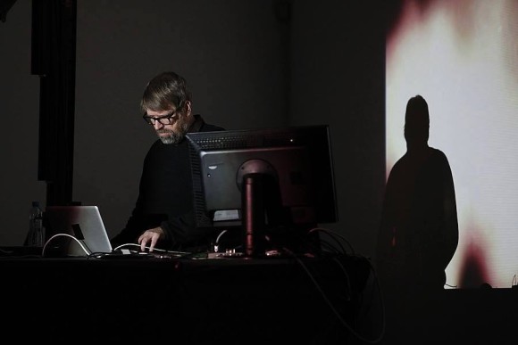director_e