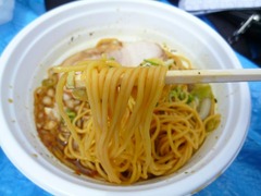虎（札幌競馬場）_スープカレーラーメン虎王（麺）_201408