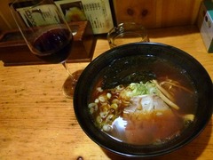 KONNO STYLE_豚鶏麺醤油＋赤ワイン_201408