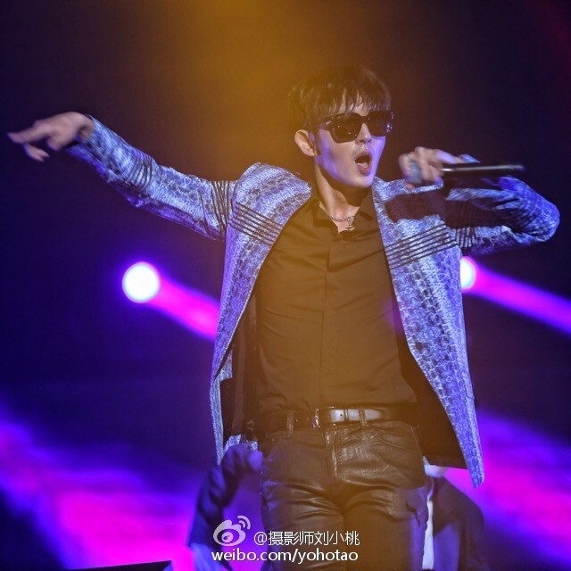 5f6df02ejw1enolkkp9ztj20hs0hsac5