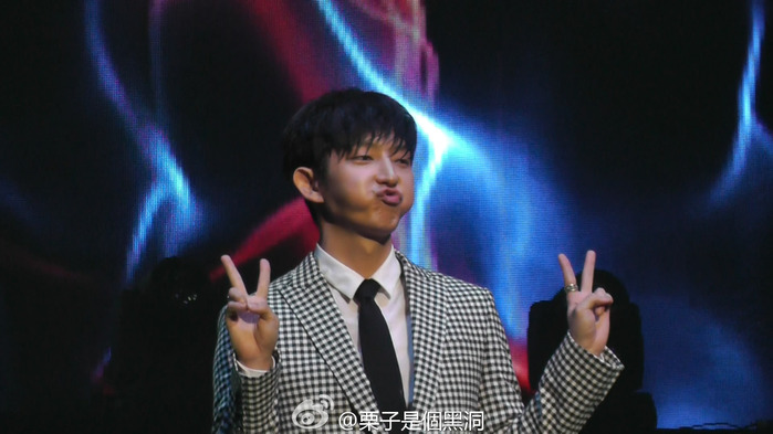 e42b5271jw1enovfpi4s5j21hc0u0ahg