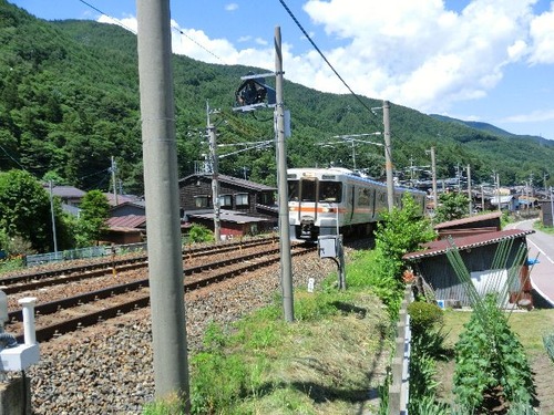 13中央西線各停