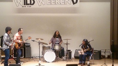 915084_2157017712_246large