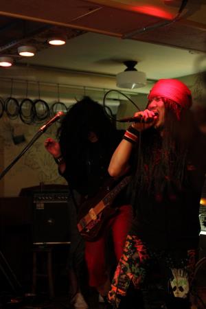 537543_310197649091200_780555112_n