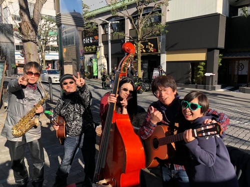 46706065_2366777980016416_2438860929509621760_n