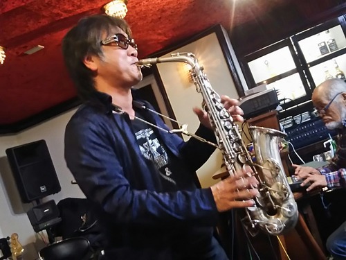 1EBFA725-8078-4BF7-B586-FE535E4C984E