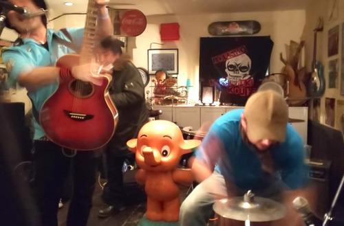 53136648_1174019539437323_5331922355742572544_n