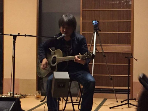 915084_2195881599_63large