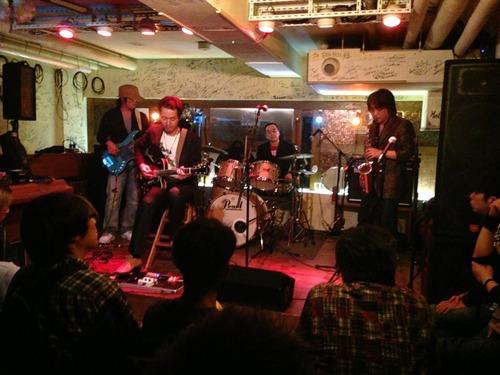 10341649_320134011476424_932173097476784436_n