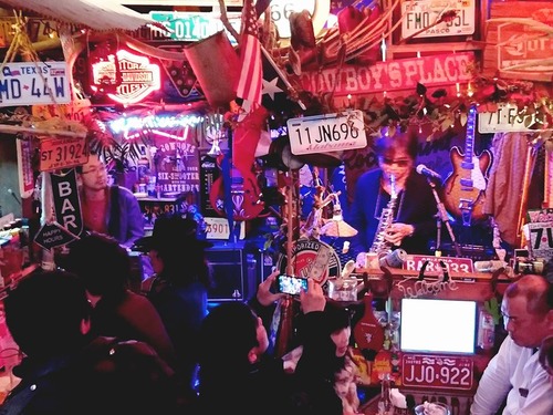 26815169_563309797346988_5209737740692000314_n