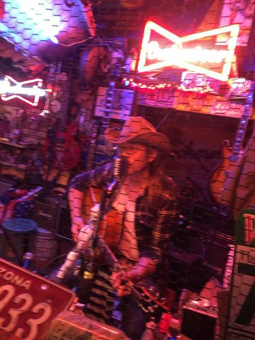 26734430_563309964013638_1026313561120217826_n