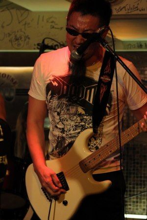 59317_310197625757869_1063005329_n