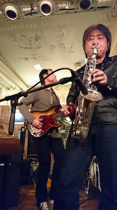 27658713_556843774679322_1533765096_n