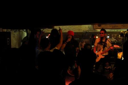 522474_310197582424540_1003090941_n