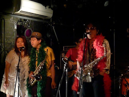 1003417_391813057589650_1977272053_n