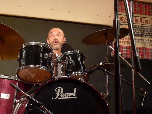 317272_299414616829495_820804738_n