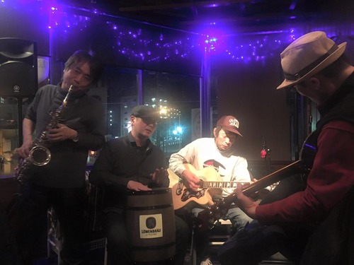 581865_799372640209618_4321814923629641665_n