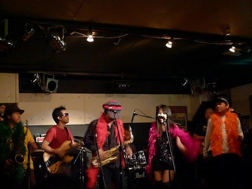 484966_299413826829574_164794302_n