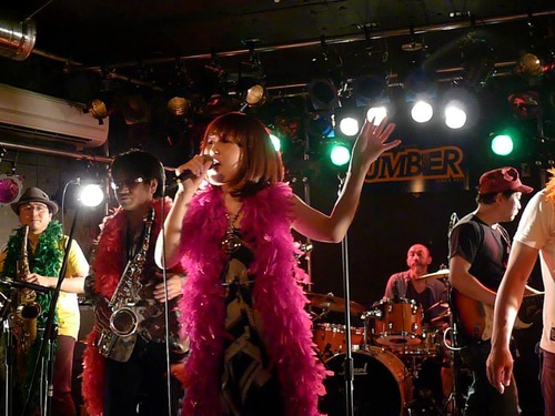 1003441_391816840922605_1169031935_n