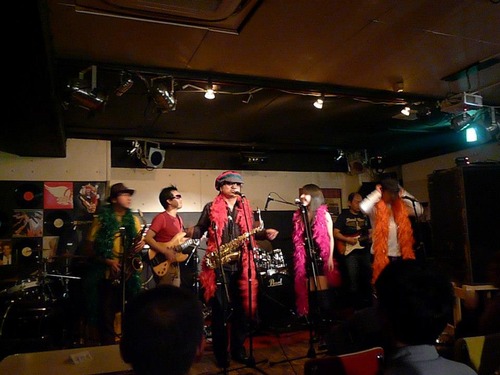 293817_299413803496243_1808296261_n