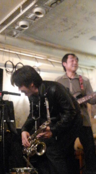 27659105_1604878759633665_2008775458_n