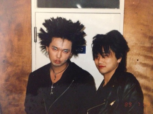 575914_605650652795833_800953812_n