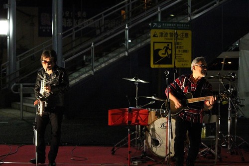 29004315_1599017550218299_1078450865_n