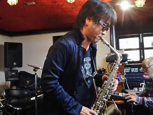 E3BB4747-81CE-4324-9E53-0E50A92B1B7E