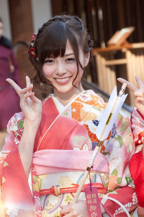 佐々木希似の美女 白石麻衣 の成人式の写真が可愛すぎるｗｗｗ Akb News 48のブログ