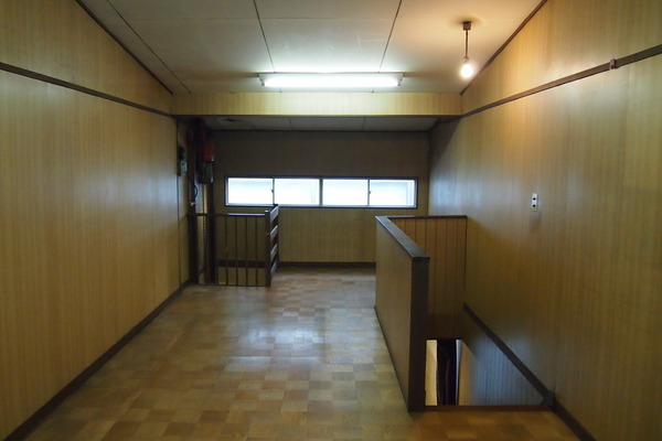 PC182710