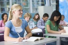 高収入キャバクラ求人マイナンバーについて勉強する外国人