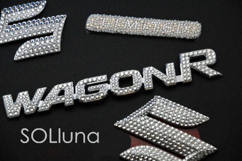 スズキ　ワゴンｰR　エンブレム 中