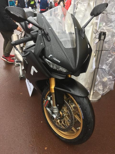 22491957_1317178091742944_100846090402174595_n