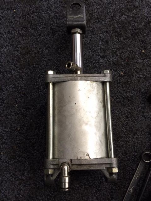 13001307_864016993725725_1479342899391304511_n