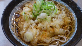 タマネギ天そば