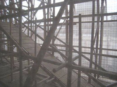 090930法隆寺の鞘堂02