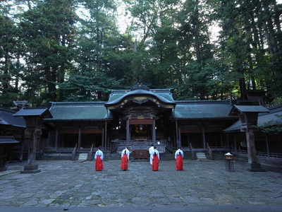 Suwa_taisya_honmiya